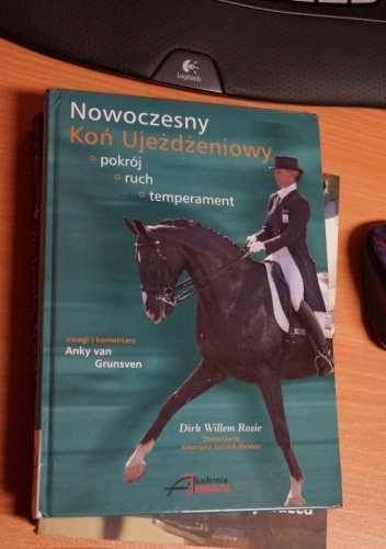 Okładka: Dirk Willem Rosie - Nowoczesny koń ujeżdżeniowy