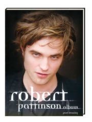 Okładka: Paul Stenning - Robert Pattinson