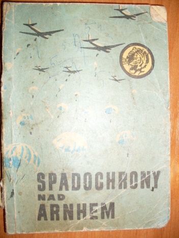 Okładka: Adam Witold Wysocki - Spadochrony nad Arnhem