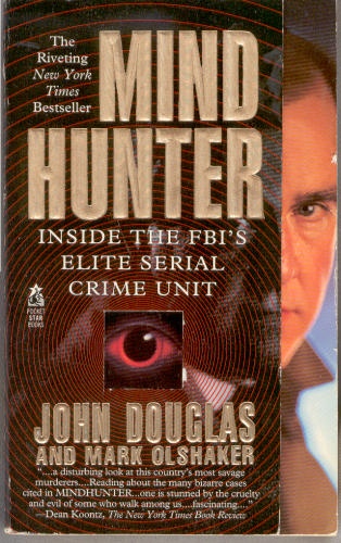 Okładka: John Douglas - Mind Hunter: Inside the FBI's Elite Serial Crime Unit