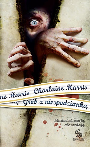 Okładka: Charlaine Harris - Grób z niespodzianką