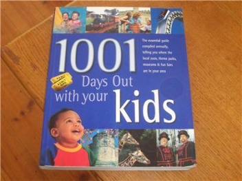 Okładka:  praca zbiorowa - 1001 Days Out with your kids