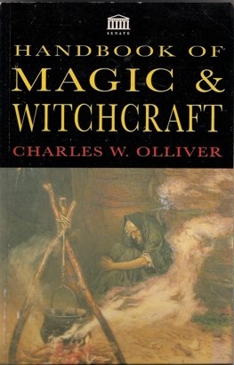 Okładka: Charles W. Olliver - Handbook of Magic & Witchcraft