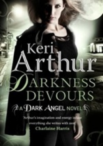 Okładka: Keri Arthur - Darkness Devours