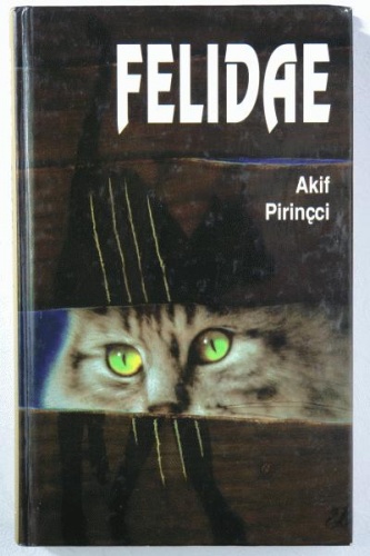 Okładka: Akif Pirinçci - Felidae